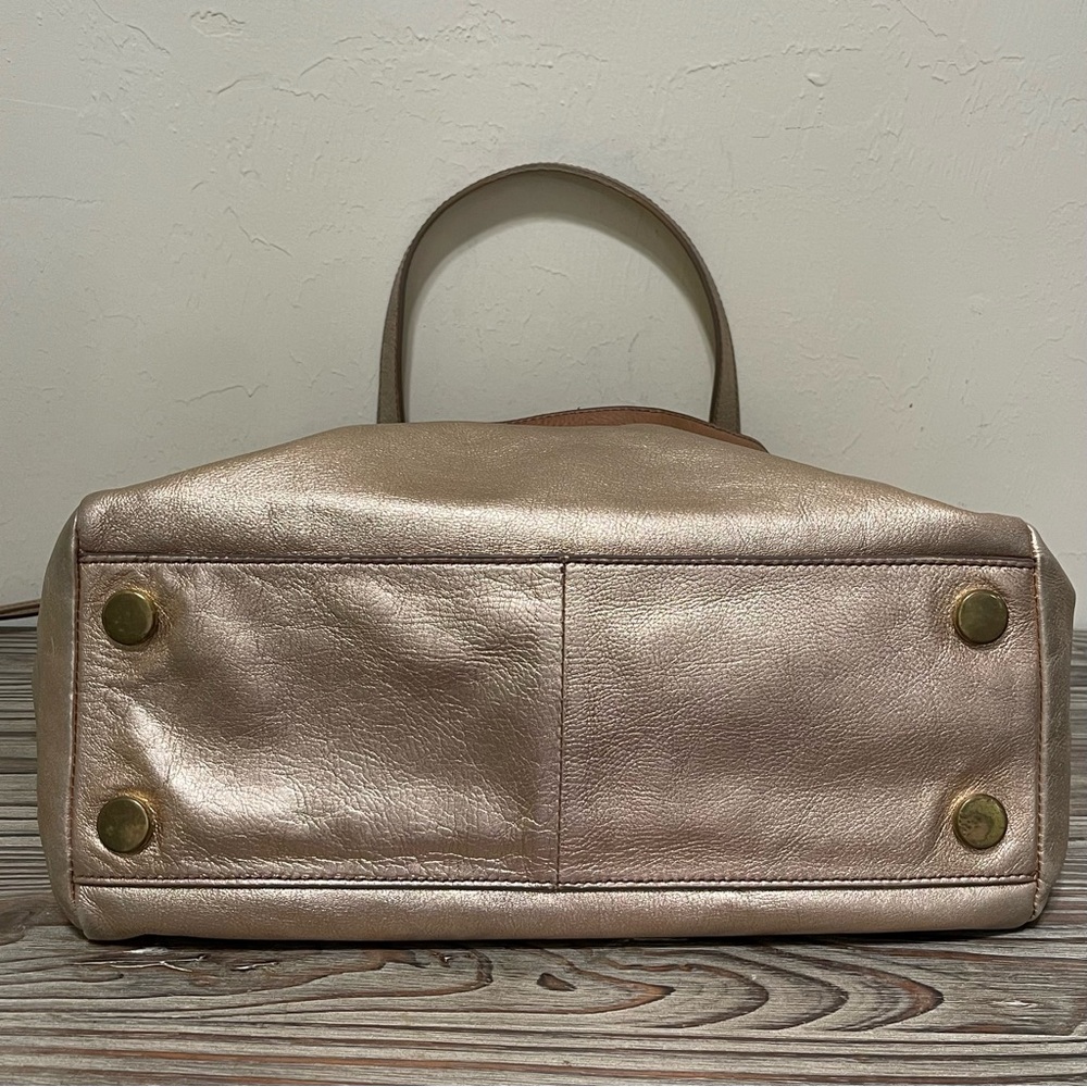 Fossil Sydney Shopper Tote Shoulder Bag Cowhide Leather Metallic Gold Zip Close - Picture 7 of 16